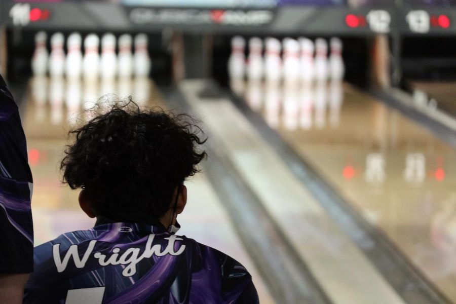 LOOKING FOR THE STRIKE. Senior Jordan Wright and the bowling team gets ready for regionals while competing at 300 Bowl. 