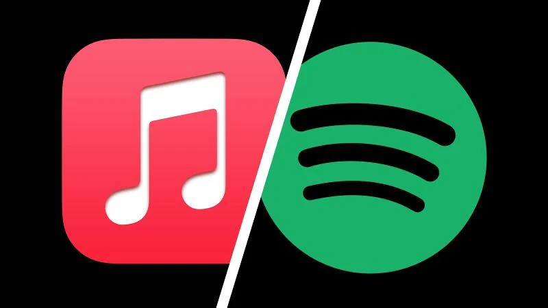 THE+APPLE+VS+THE+SOUND+BARS.+Writers+discuss+both+Apple+Music+and+Spotify+and+which+platform+is+better.+