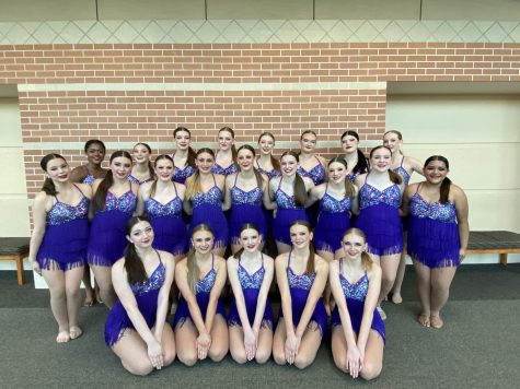 DANCE PRETTY SWEETHEARTS. Sweethearts drill team poses at UNT Dance Competition.