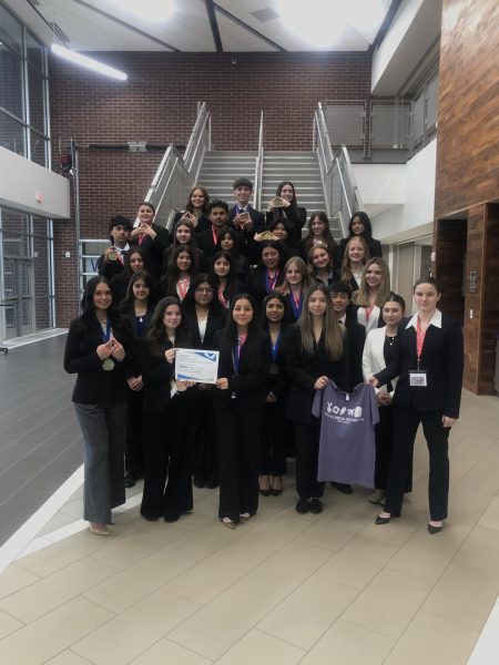 DECA sending 11 students to state competition