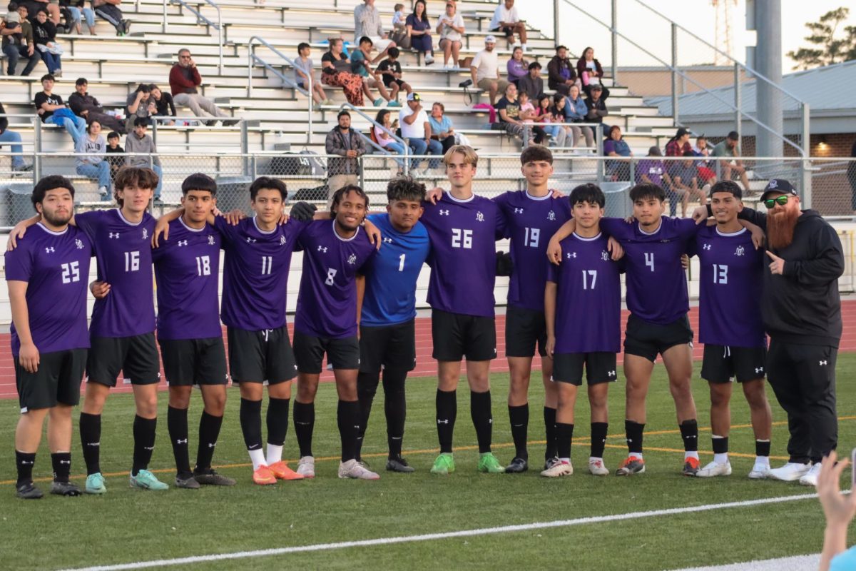 PHOTOSTORY: Boys soccer senior night