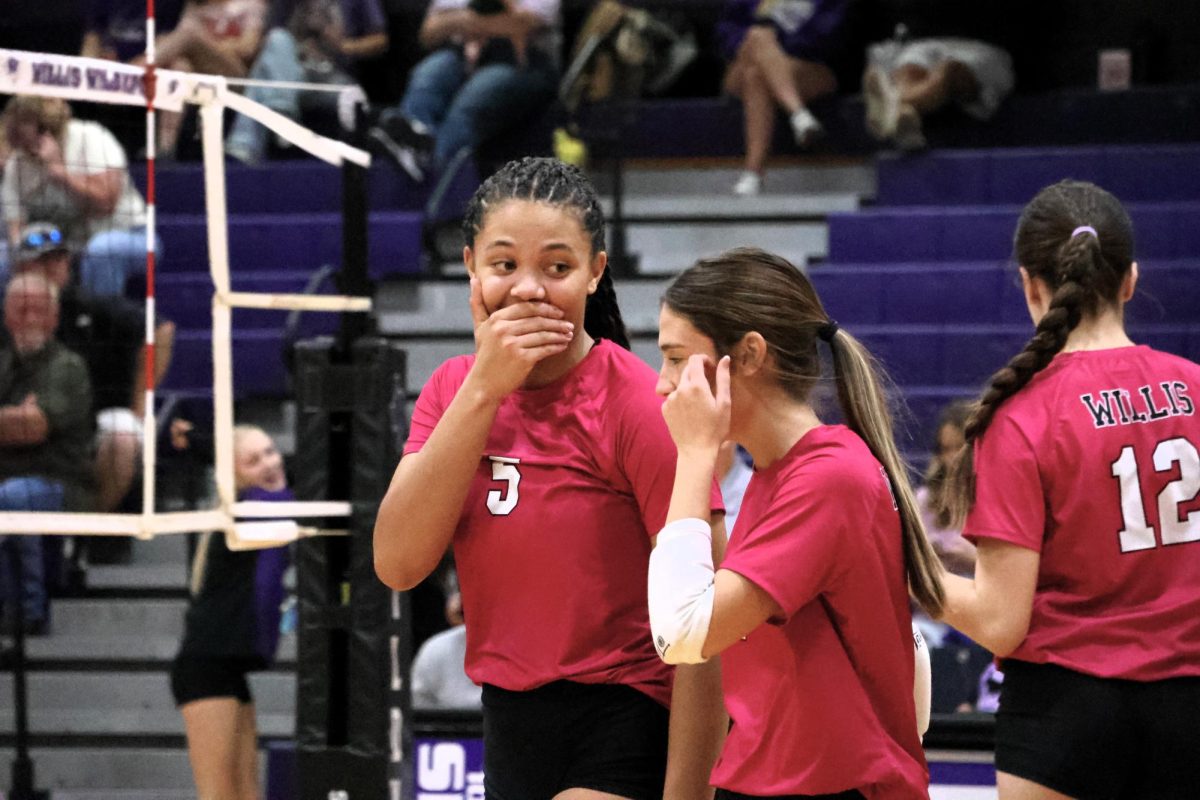 GIGGLES ON THE COURT.